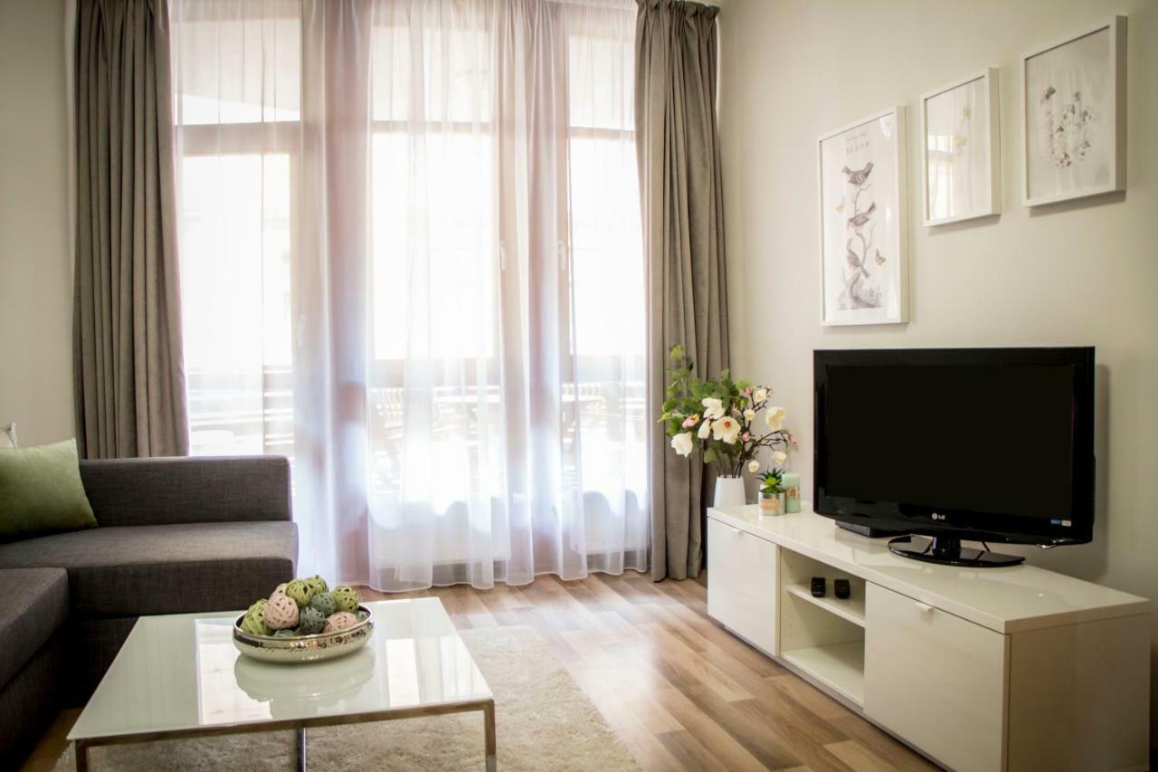 Don Quijote Apartment Будапеща Екстериор снимка