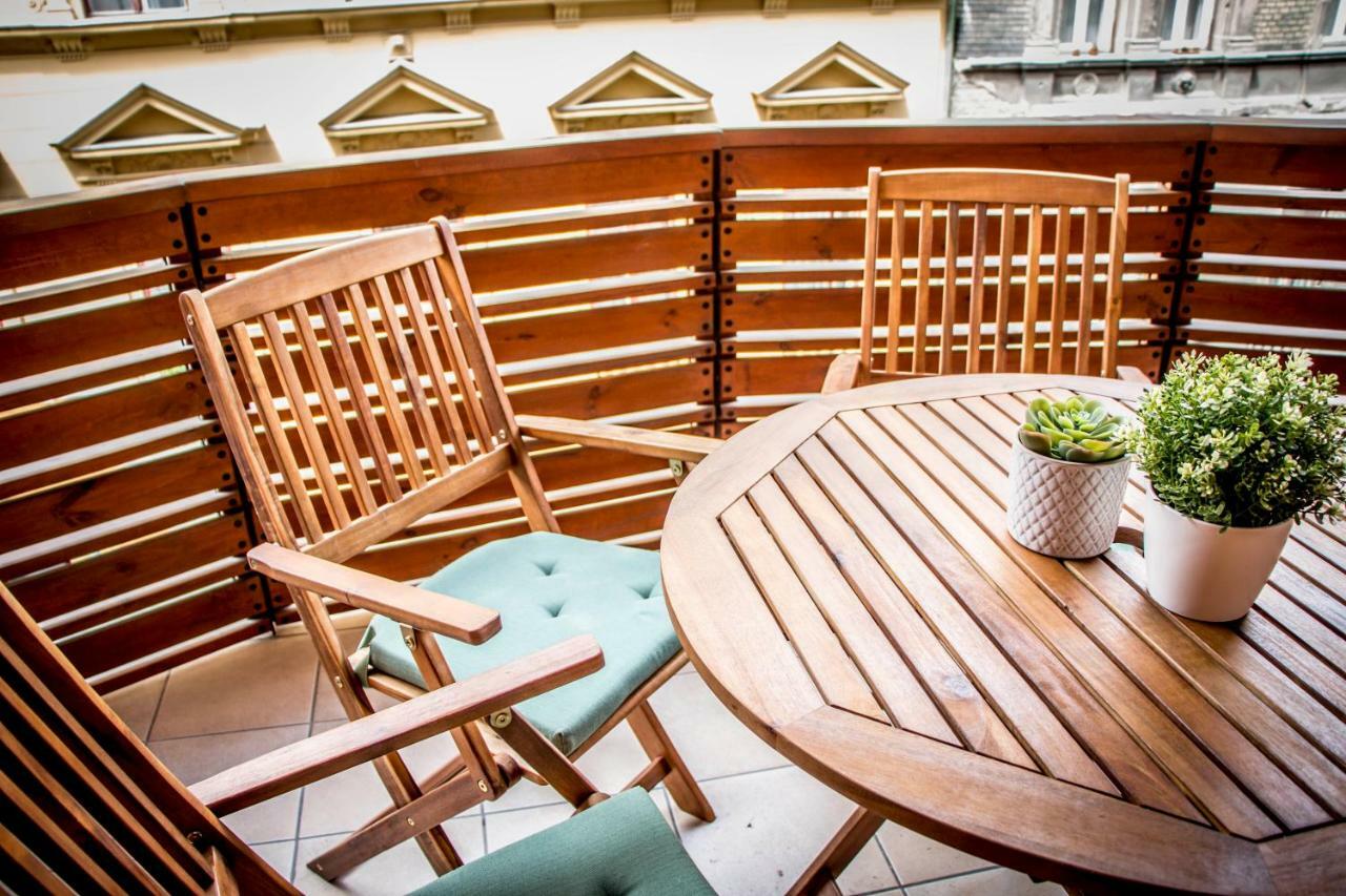 Don Quijote Apartment Будапеща Екстериор снимка