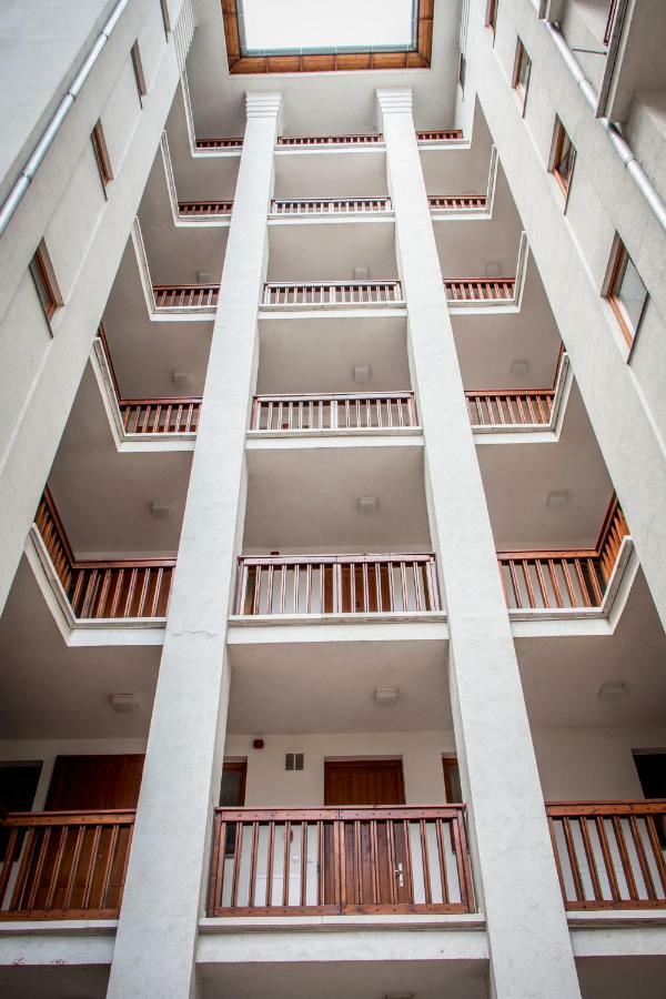 Don Quijote Apartment Будапеща Екстериор снимка